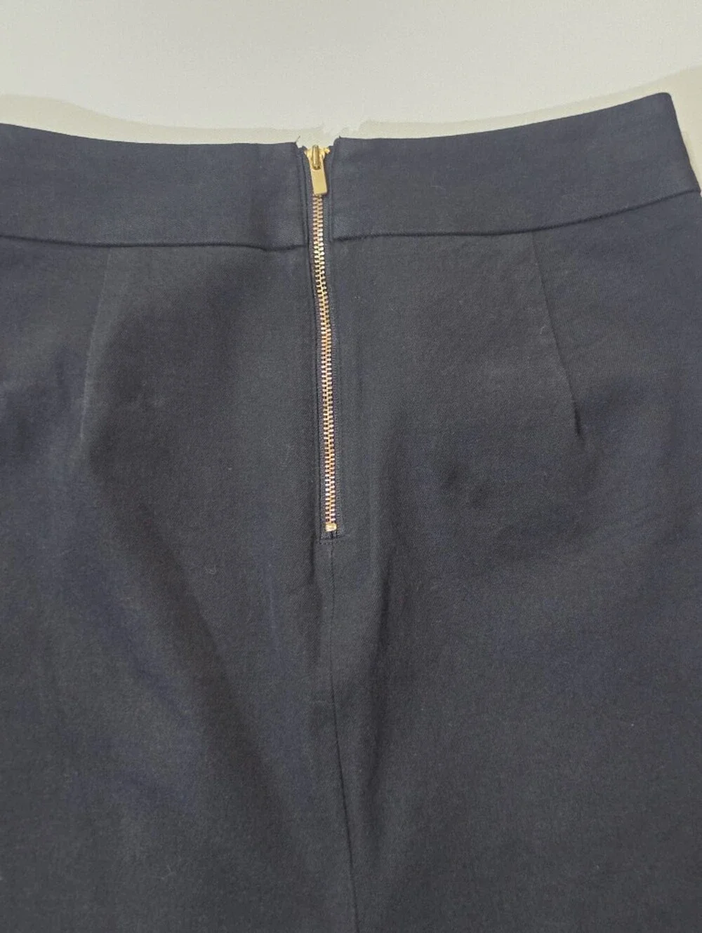 Banana Republic Pencil Skirt Womens Size 00P Black Zippered Pocket Career Wear